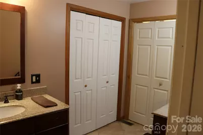 100 Ridgeview Drive, Hendersonville, NC 28792 - Photo 7