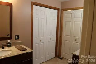 100 Ridgeview Dr, Hendersonville, NC 28792 - Photo 7