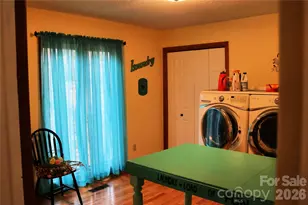 100 Ridgeview Dr, Hendersonville, NC 28792 - Photo 5