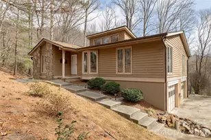 100 Ridgeview Dr, Hendersonville, NC 28792 - Photo 1