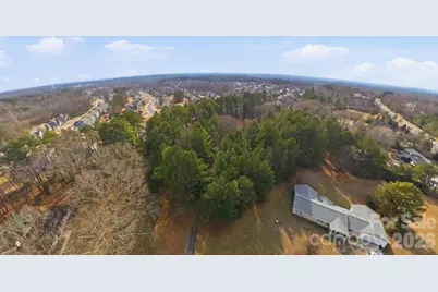 16716 Watermelon Lane, Charlotte, NC 28278 - Photo 3