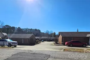 700 Battleground Ct, Kings Mountain, NC 28086 - Photo 1