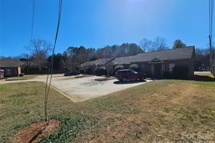 700 Battleground Ct, Kings Mountain, NC 28086 - Photo 3