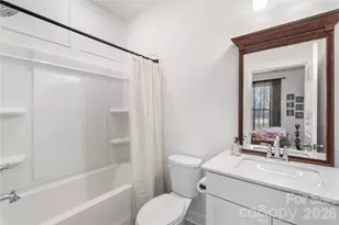 318 Simeon Dr, Charlotte, NC 28208 - Photo 39