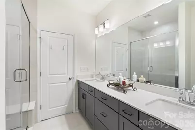 318 Simeon Drive, Charlotte, NC 28208 - Photo 33