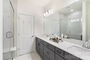 318 Simeon Dr, Charlotte, NC 28208 - Photo 33