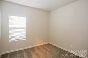 4015 Honey Locust Dr, Charlotte, NC 28215 - Photo 11