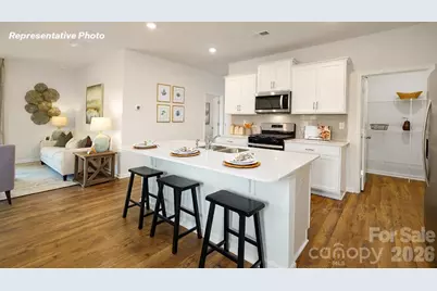 6617 Barcelona Way, Charlotte, NC 28214 - Photo 5