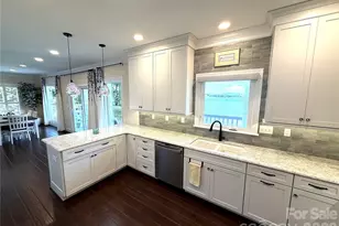 18212 Tayport Dr, Charlotte, NC 28278 - Photo 13