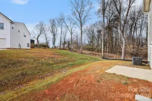 1727 Cloaninger Ave, Statesville, NC 28625 - Photo 5