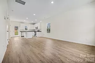 1727 Cloaninger Ave, Statesville, NC 28625 - Photo 7