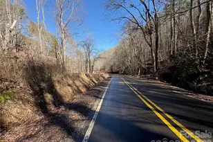 9999 Bee Log Rd, Burnsville, NC 28714 - Photo 11