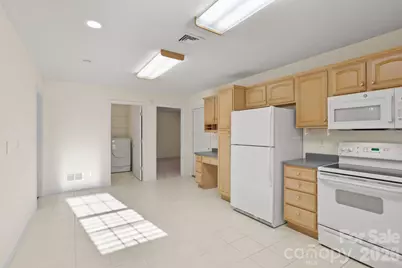 32 Stone House Road, Hendersonville, NC 28739 - Photo 19