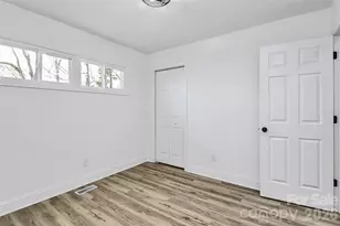 732 Aintree Rd, Charlotte, NC 28215 - Photo 35