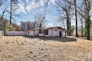 732 Aintree Rd, Charlotte, NC 28215 - Photo 37