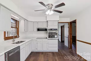 148 Lower Christ School Rd, Fletcher, NC 28732 - Photo 9