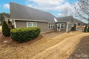 200 Sweet Briar Dr, Fort Mill, SC 29707 - Photo 15