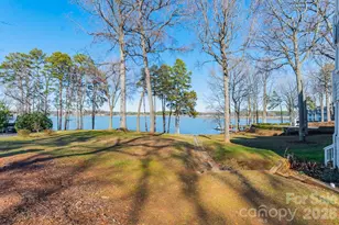 306 Northwest Dr, Davidson, NC 28036 - Photo 3