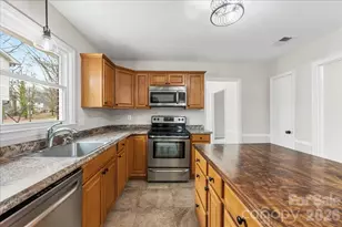 818 Eaglewood Ave, Charlotte, NC 28212 - Photo 15