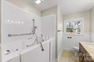 818 Eaglewood Ave, Charlotte, NC 28212 - Photo 31