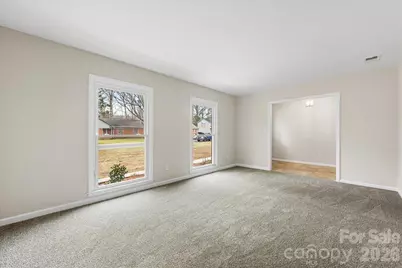 818 Eaglewood Avenue, Charlotte, NC 28212 - Photo 7