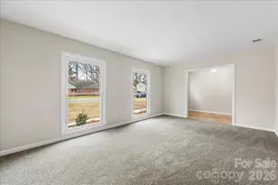 818 Eaglewood Ave, Charlotte, NC 28212 - Photo 7