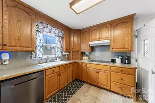 116 Hilltop Ave, Valdese, NC 28690 - Photo 17