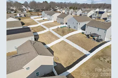 8527 Mansell Court, Charlotte, NC 28215 - Photo 5