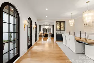 4420 Forest Hills Dr, Charlotte, NC 28226 - Photo 9