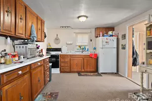 186 Creekmont Dr, Clyde, NC 28721 - Photo 13