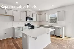 6544 Barcelona Wy, Charlotte, NC 28214 - Photo 9