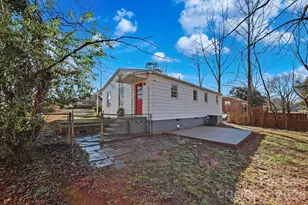 1512 N Deal Ave, Newton, NC 28658 - Photo 3