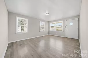 1512 N Deal Ave, Newton, NC 28658 - Photo 7