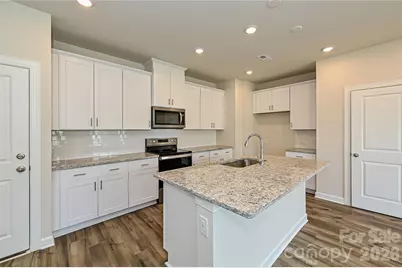 1436 Wildflower Street, Newton, NC 28658 - Photo 5