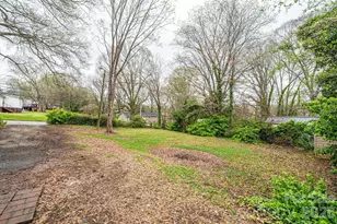 25 N Davis Ave, Newton, NC 28658 - Photo 35