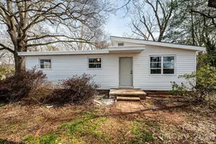 25 N Davis Ave, Newton, NC 28658 - Photo 3