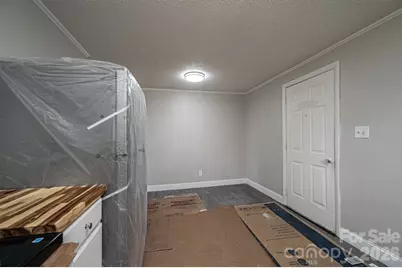 25 N Davis Avenue, Newton, NC 28658 - Photo 17