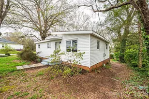 25 N Davis Ave, Newton, NC 28658 - Photo 7