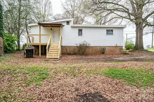 25 N Davis Ave, Newton, NC 28658 - Photo 33