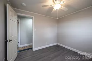 25 N Davis Ave, Newton, NC 28658 - Photo 21