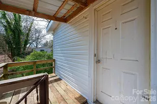 25 N Davis Ave, Newton, NC 28658 - Photo 13