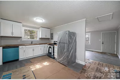 25 N Davis Avenue, Newton, NC 28658 - Photo 31