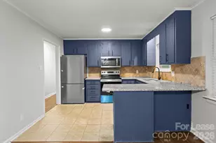 5300 Hickory Ln, Charlotte, NC 28216 - Photo 13