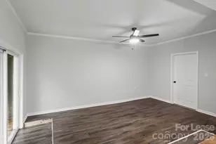 5300 Hickory Ln, Charlotte, NC 28216 - Photo 21