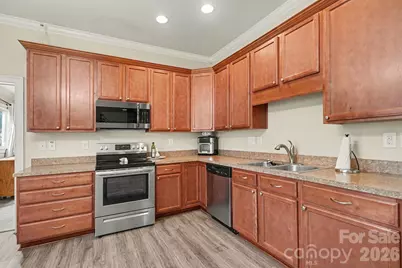 318 E Pressley Avenue, Mooresville, NC 28115 - Photo 11