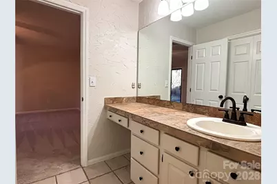 1754 12th Street NE, Hickory, NC 28601 - Photo 17