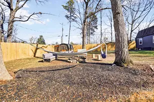 300 Forest Park Rd, Matthews, NC 28104 - Photo 43