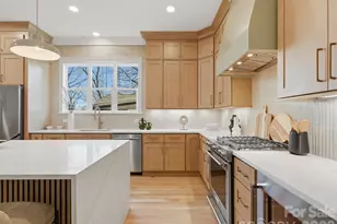 433 W Peterson Dr, Charlotte, NC 28217 - Photo 5