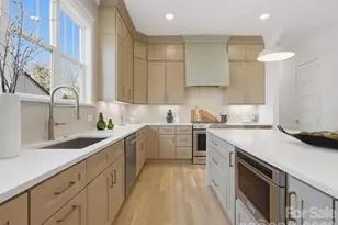 433 W Peterson Dr, Charlotte, NC 28217 - Photo 7