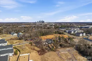 433 W Peterson Dr, Charlotte, NC 28217 - Photo 41